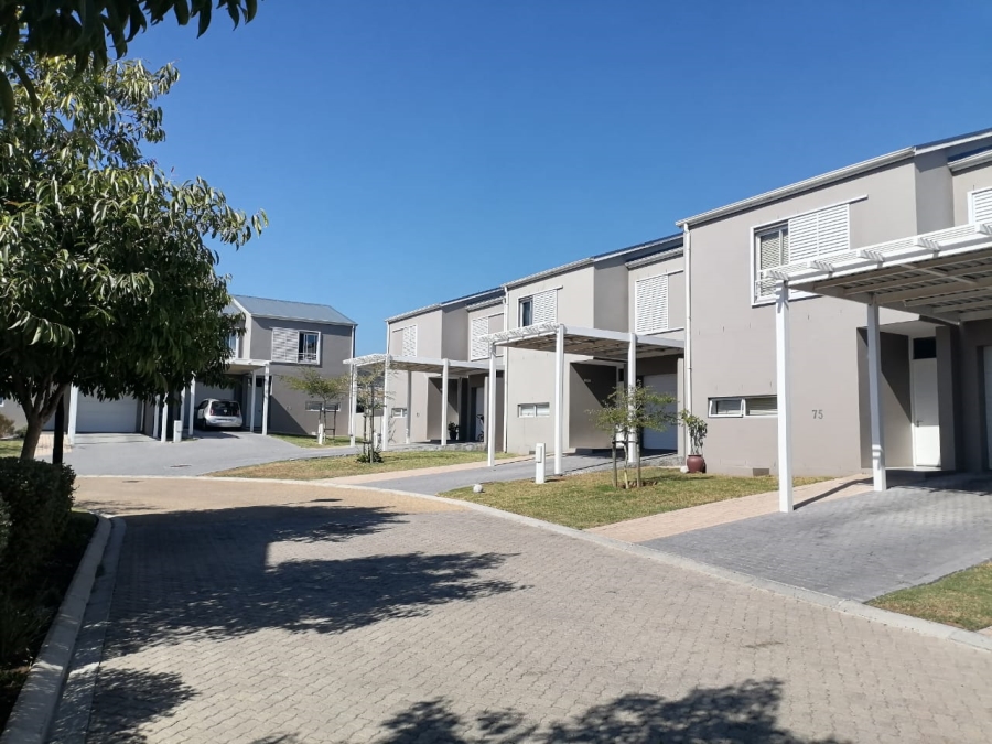 2 Bedroom Property for Sale in Somerset Lakes Western Cape